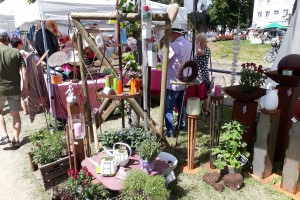 Gartendekorationen in Hülle und Fülle